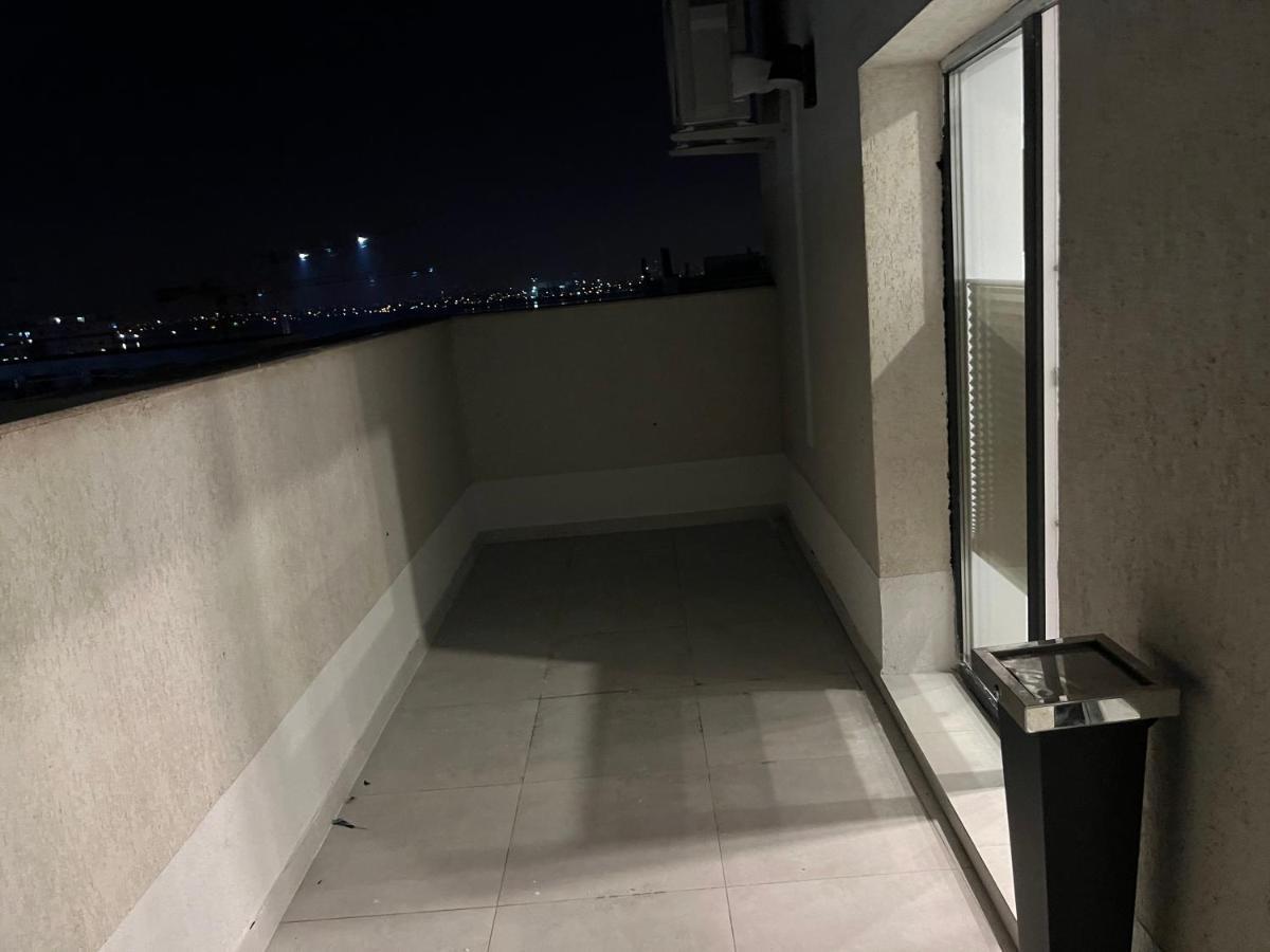 Stunning 2-room Penthouse With Lakeview W11 Bucharest