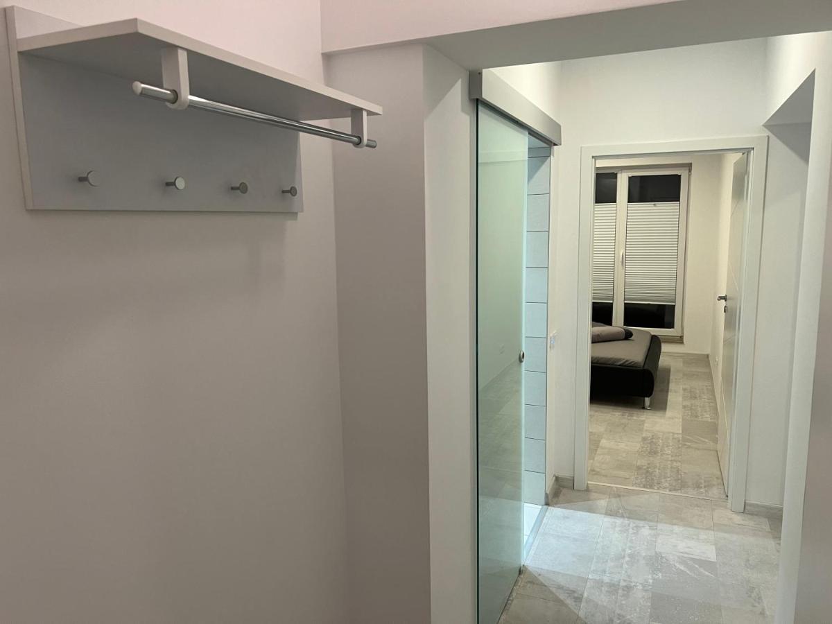 Stunning 2-room Penthouse With Lakeview W11 Apartment Bucharest