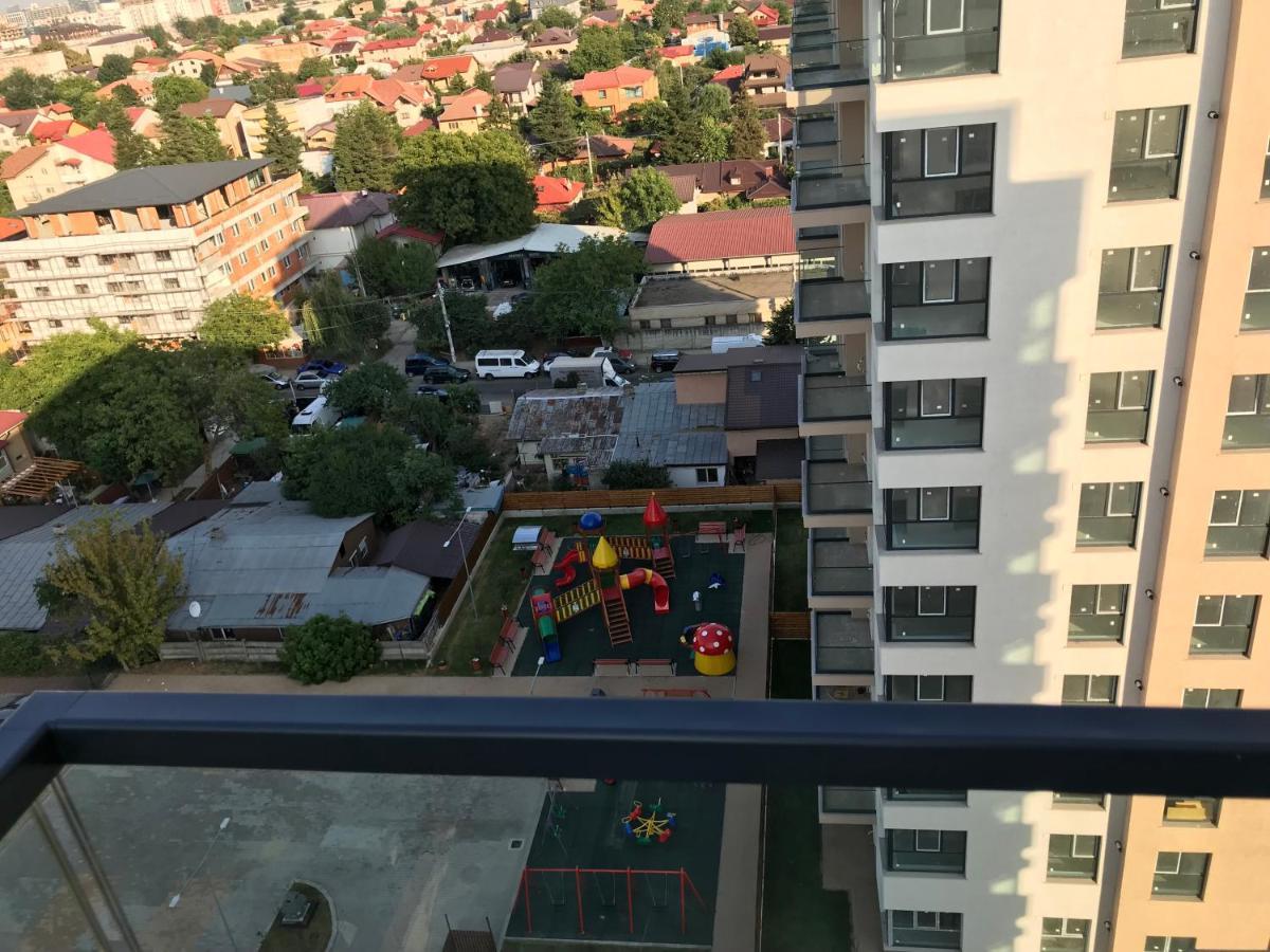 Apartment Stunning 2-room Penthouse With Lakeview W11 *